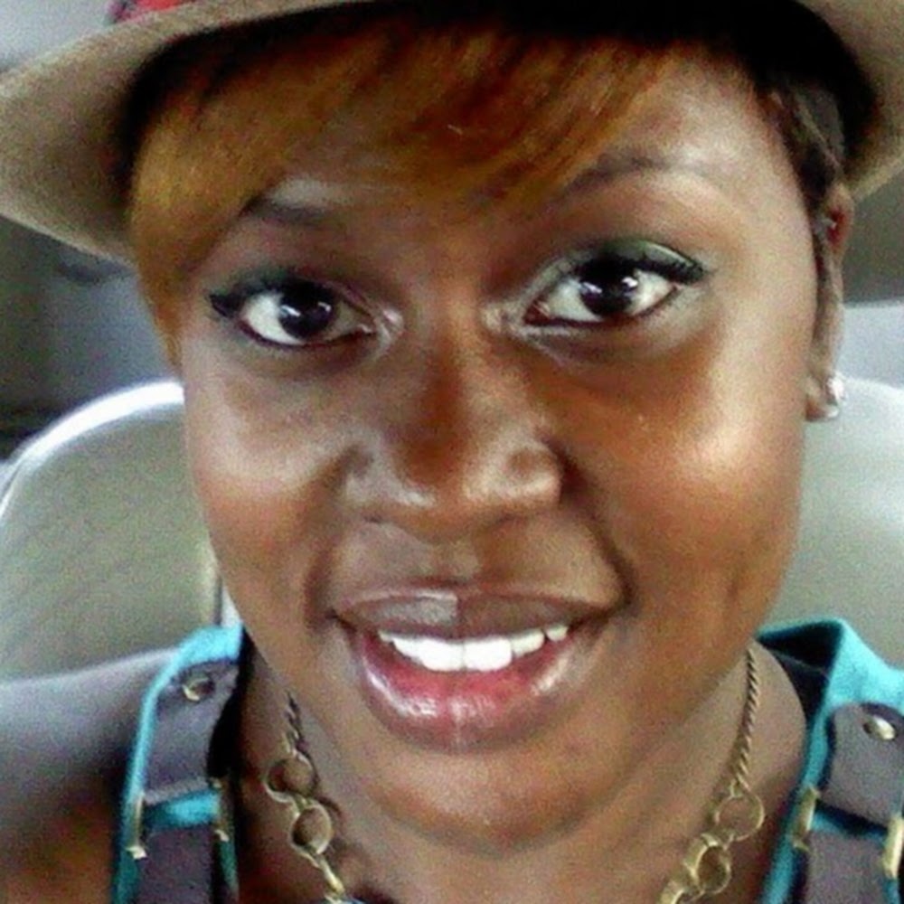 Meet your Posher, Krystal